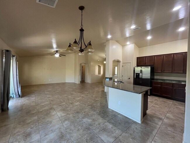 Building Photo - 3263 Redleaf  3 bedroom home with 3 car garage
