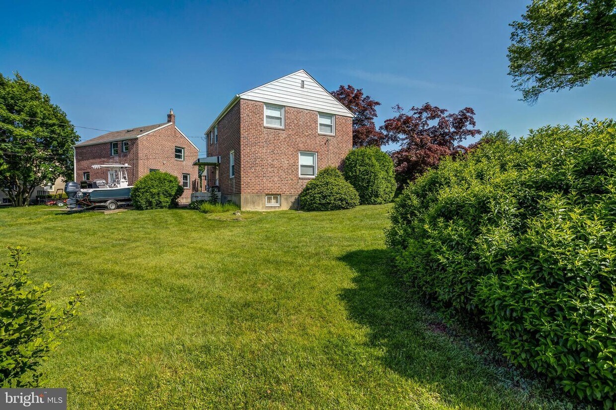 542 Springview Ln, Springfield, PA 19064 House Rental in Springfield