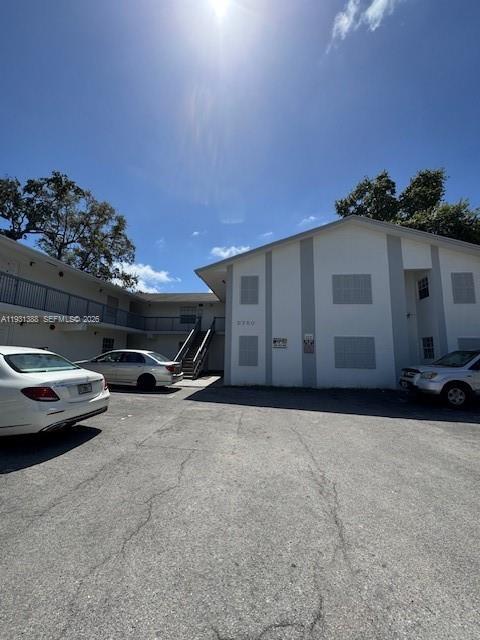 Building Photo - 2750 SW 10th Terrace