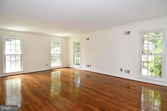 Building Photo - 7646 Huntmaster Ln