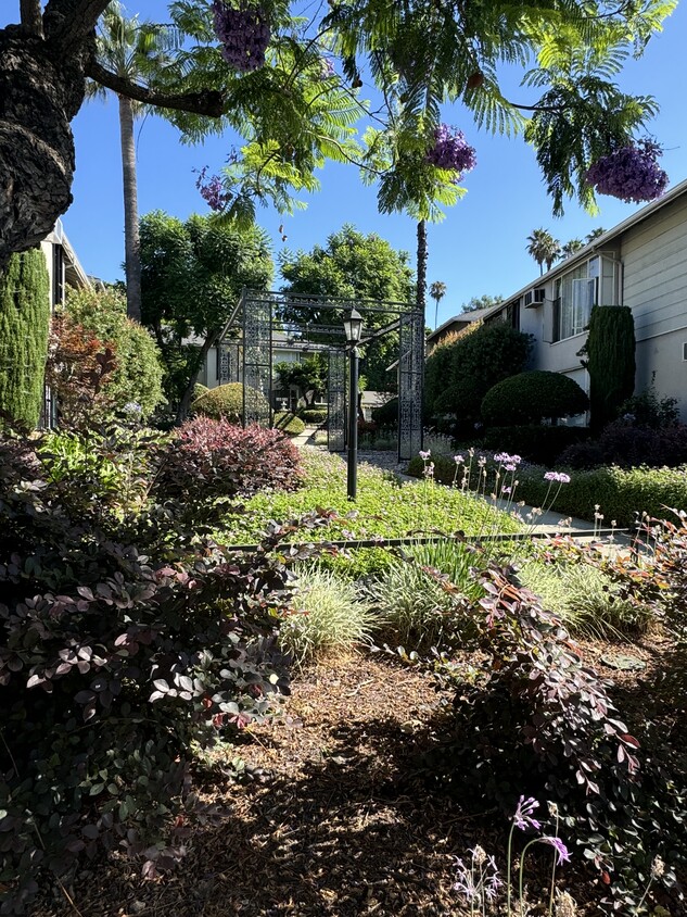 Primary Photo - Park View Arbor Apartments