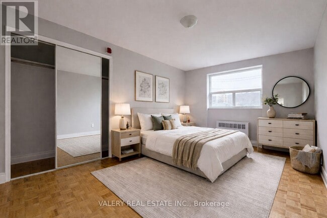 Building Photo - 1002 Lawrence Ave E