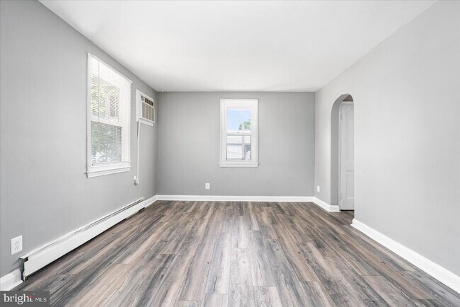 Foto del edificio - 303 Miles Rd