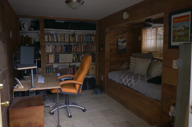 Foto del edificio - 28291 Mountain View Rd