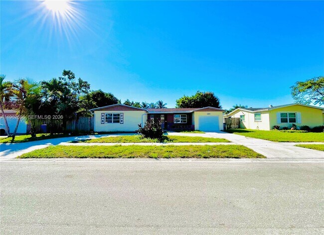 Foto del edificio - 6624 NW 2nd St