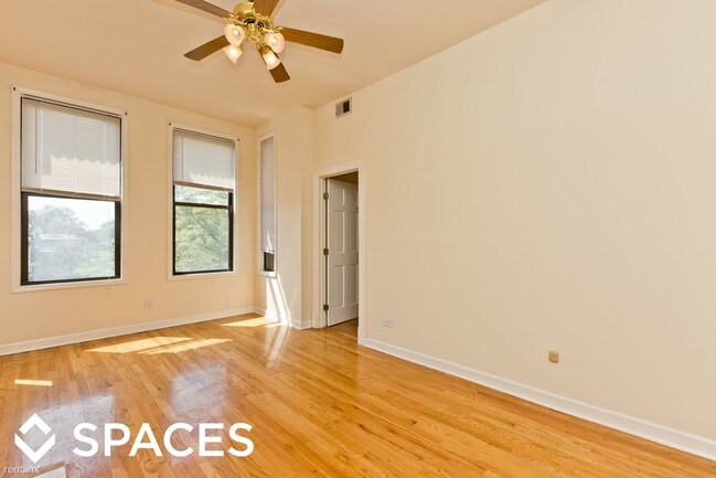 Foto del edificio - 3 br, 1 bath  - 2043 N Sheffield Ave 3F