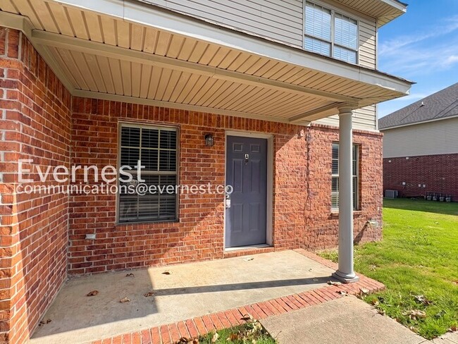 Building Photo - 10800 Frenchmen Loop