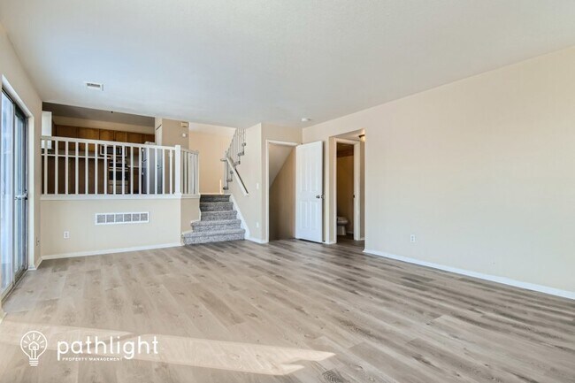 Building Photo - 12789 Elm St