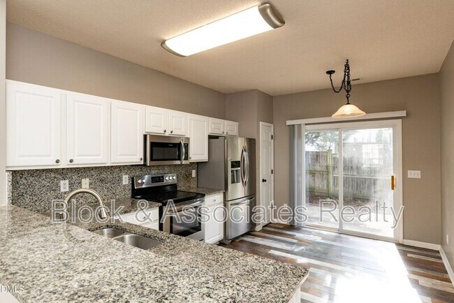 Foto del edificio - 301 Mannington Dr