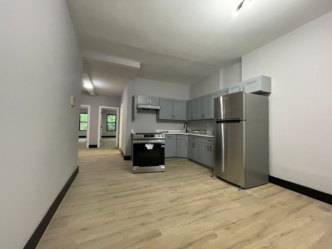 Foto principal - 17 Belmont Ave