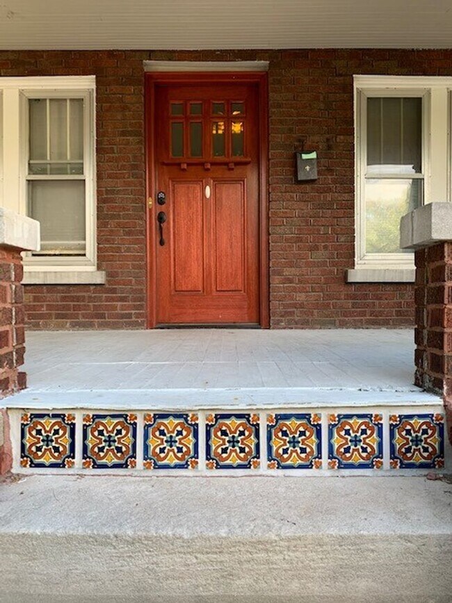 Foto del edificio - Charming, 3 Bed - 3 Bath Historic Home Clo...