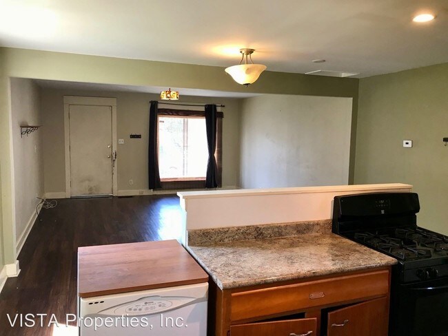 Foto del edificio - 2 br, 2 bath House - 1007 Sylvia St.