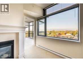 Building Photo - 538 W 45th Ave