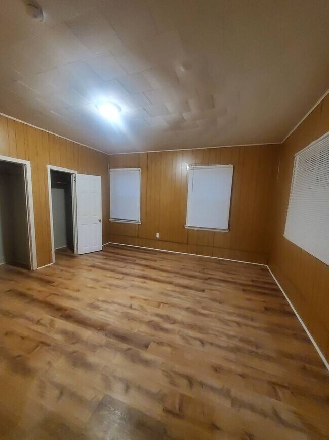 Foto del edificio - 4091 E 81st St