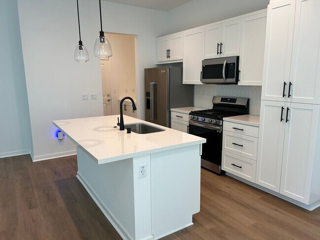 Foto del edificio - 4458 S GRANT PASEO ONTARIO 91762 (3 BED / ...