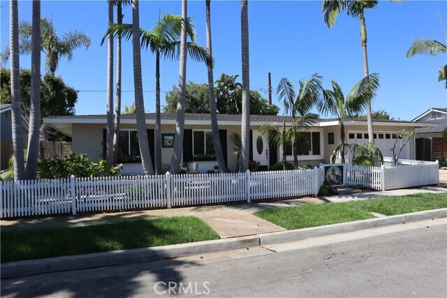 Primary Photo - 259 Robin Hood Ln.