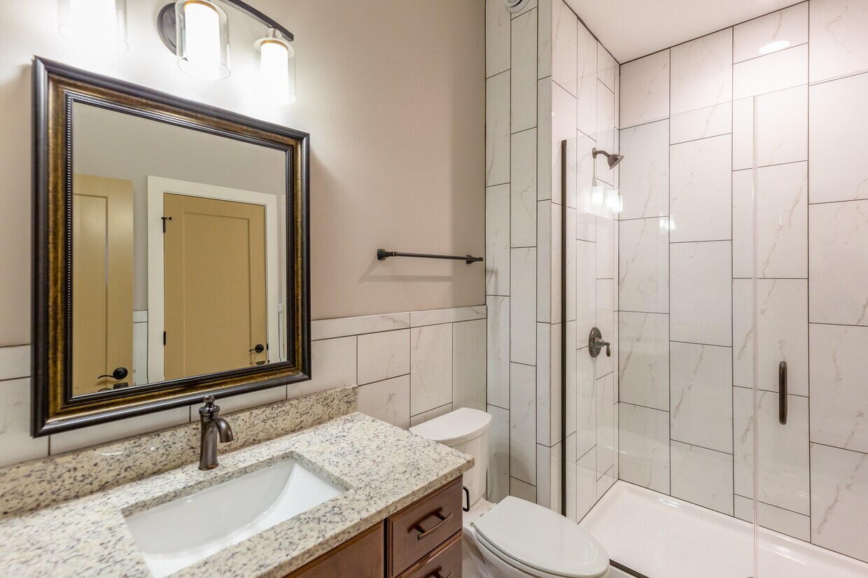 AGORA - CUARTO DE BAÑO - Agora Tower