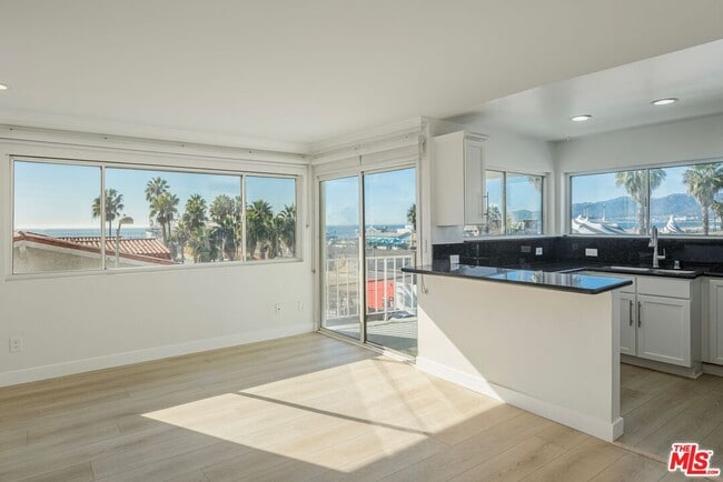 Building Photo - 1649 Appian Way