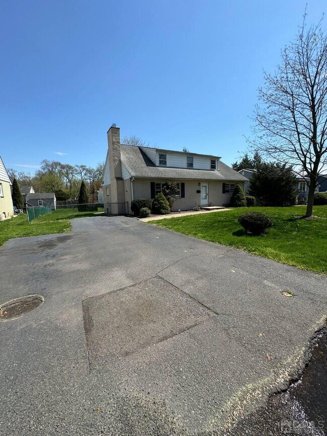 Foto del edificio - 16 Dayton Ave