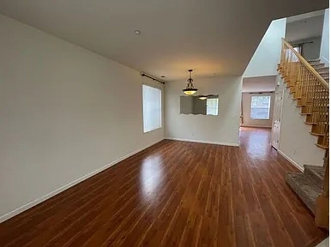 Building Photo - $4830 -- Stunning 4-Bedroom Home in Desira...