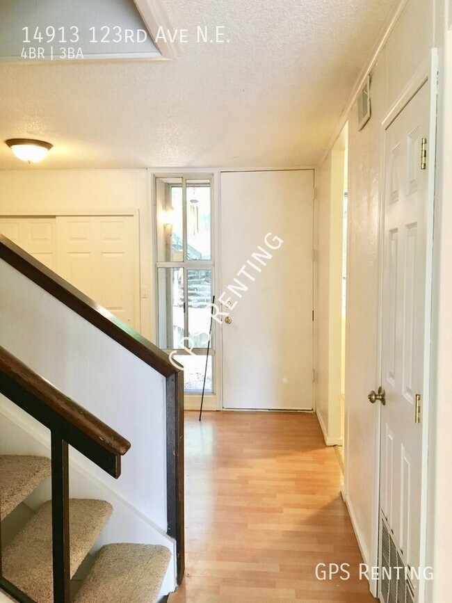 Foto del edificio - Beautiful 4 bedroom Townhome in Kirkland!