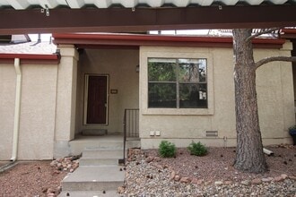 Building Photo - 625 Autumn Crest Cir