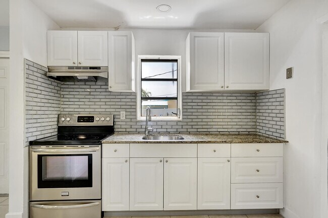 Foto del edificio - 700 NW 2nd Terrace
