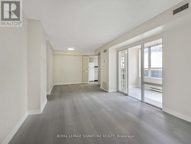 Building Photo - 44 Gerrard St W