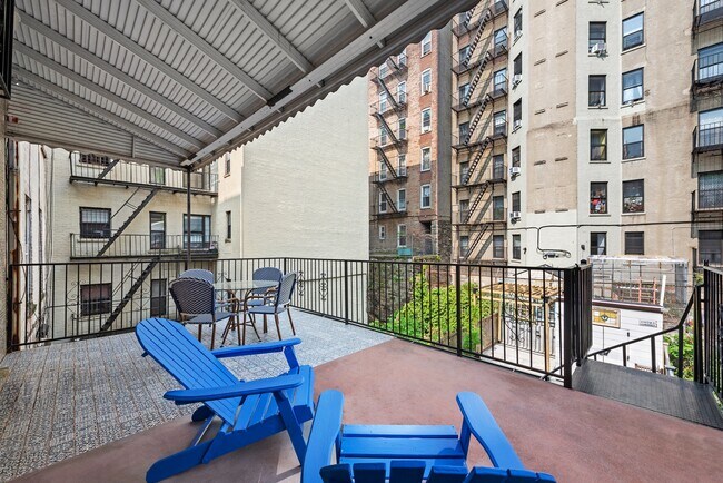Building Photo - 227 Edgecombe Ave