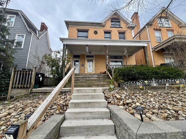 Photo - 111 S Ohio St Apartment