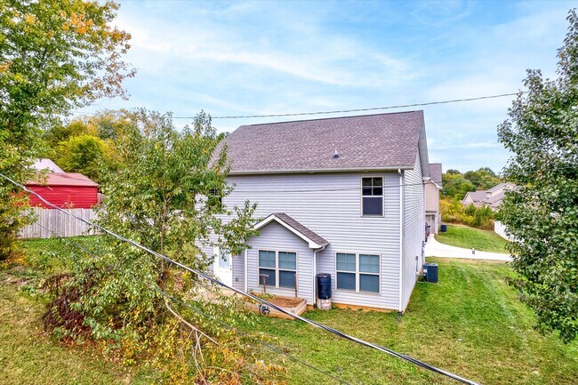 Foto del edificio - Maryville 37803 - 3 bedroom 2.5 bath home ...