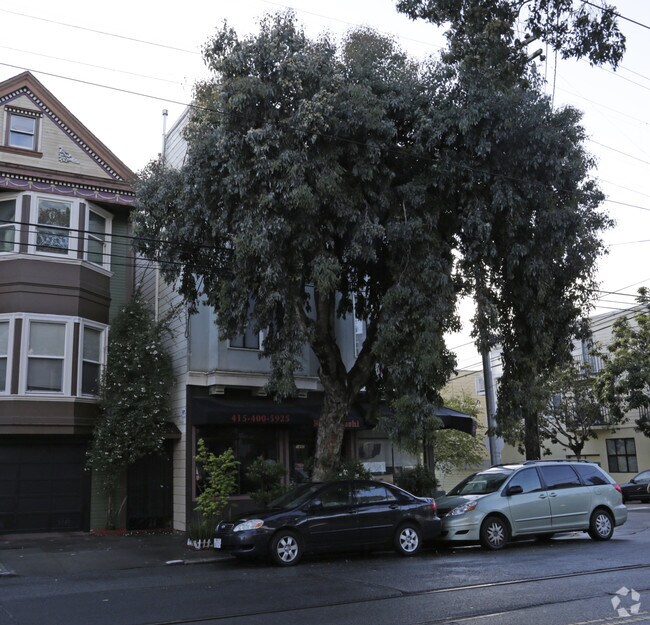 Building Photo - 288 27th St