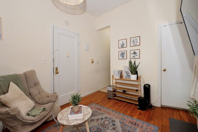 Foto del edificio - 293 E 92nd St