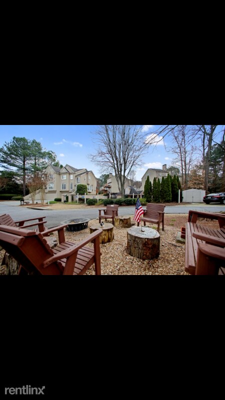 Primary Photo - 3 br, 3.5 bath Townhome - 2540 OAKWOOD WAY SE