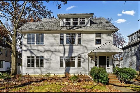 Vista de la fachada desde Clifton Blvd - 13860 Clifton Blvd