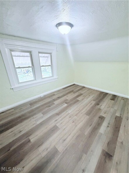 Building Photo - 2219 W 103rd St
