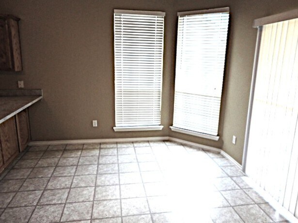 Foto del edificio - 10613 Big Oak Dr