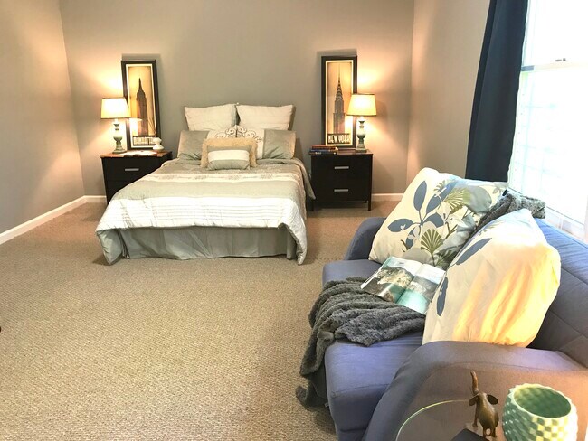 Master Bedroom - 62 Willow St