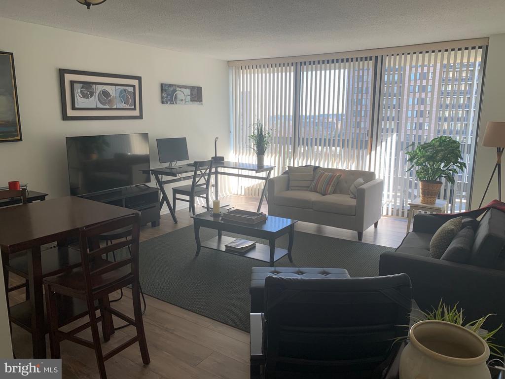 Foto del edificio - 5505 Seminary Rd