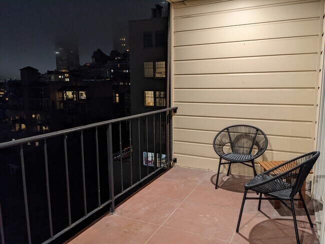 Foto del edificio - 2152 Leavenworth St