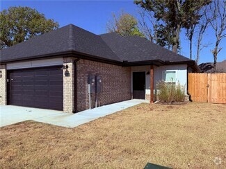 Building Photo - 34 E Retriever St