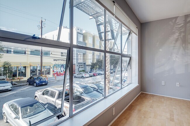 Foto del edificio - 755 Florida St