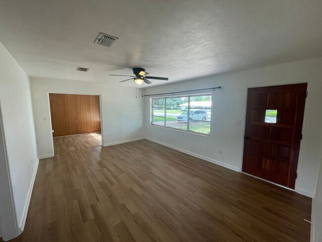 Foto del edificio - 2269 Southland Rd