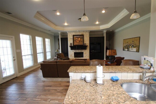 Foto del edificio - 9861 Chamber Hall Dr