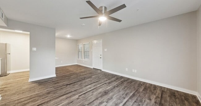 Building Photo - Westmount at London Park Apartments