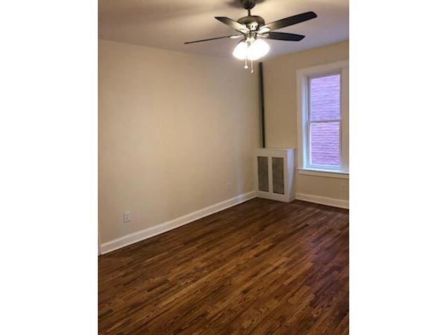 Foto del edificio - 3022 Barnes Ave