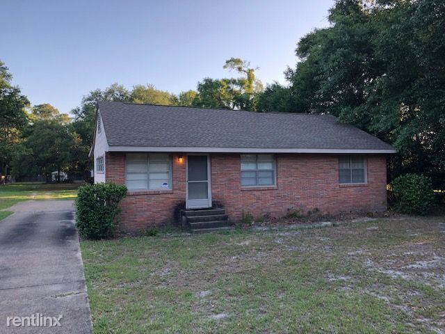 Primary Photo - 3 br, 2 bath House - 1816 E Pass Rd
