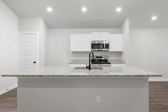 Building Photo - New Construction in Willowbend
