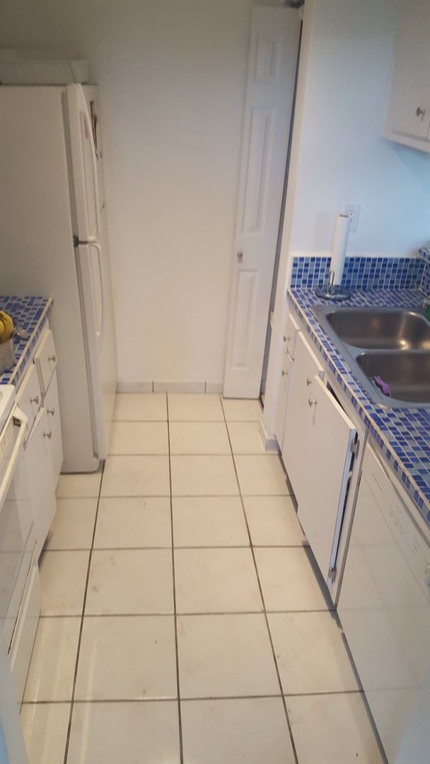 Building Photo - 2 br, 2 bath House - 8002 SW 149 Avenue Un...