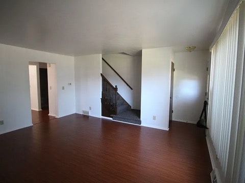 Building Photo - 10723 W Wren Ave